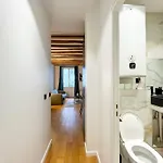 Urban Flat 97 - Spacious 1 Bedroom In