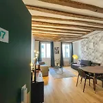 Urban Flat 97 - Spacious 1 Bedroom In * פריז