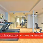 Urban Flat 97 - Spacious 1 Bedroom In דירה *