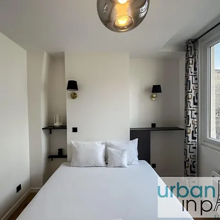 Urban Flat 97 - Spacious 1 Bedroom In * Paris
