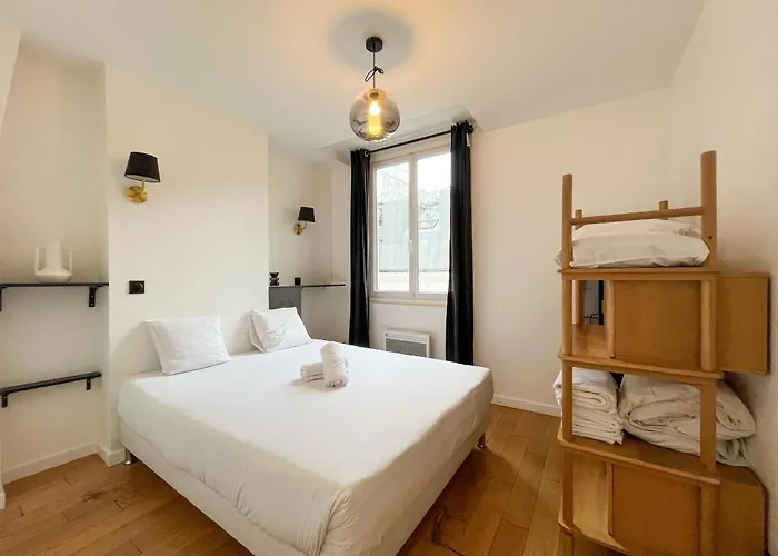 Urban Flat 97 - Spacious 1 Bedroom In * Paris