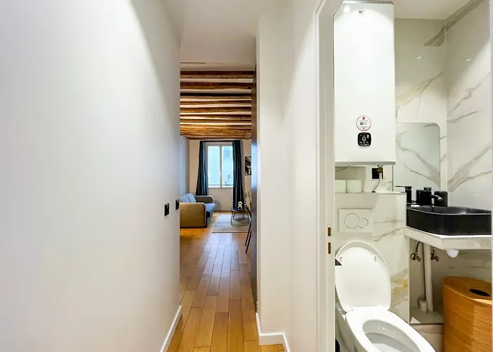 Urban Flat 97 - Spacious 1 Bedroom In