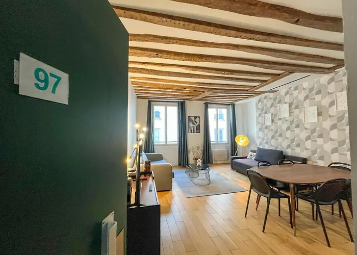 Urban Flat 97 - Spacious 1 Bedroom In * Paris